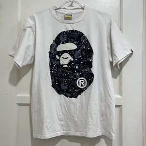 BAPE size M white T shirt - Glow in the dark